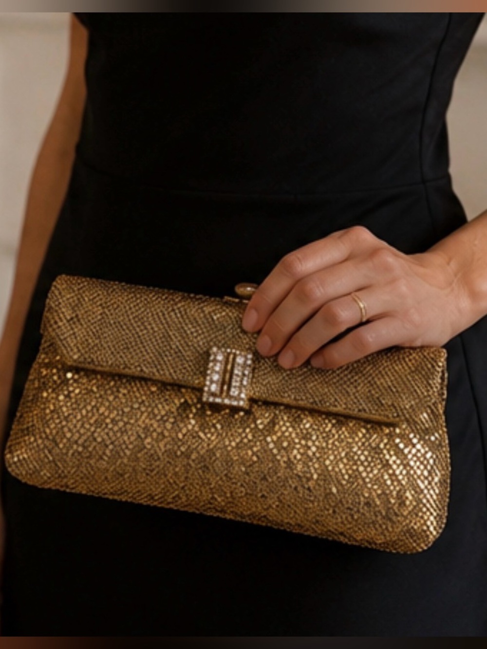 Vintage Whiting & Davis gold metal mesh clutch